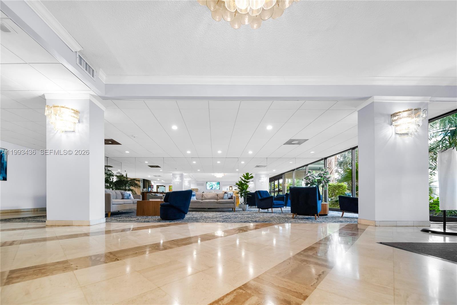 HILLCREST EAST NO 25 COND - Residential