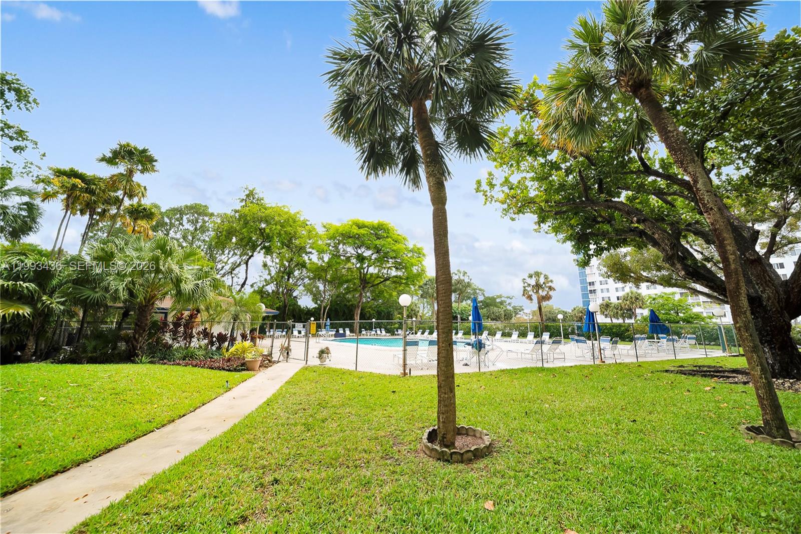 HILLCREST EAST NO 25 COND - Residential