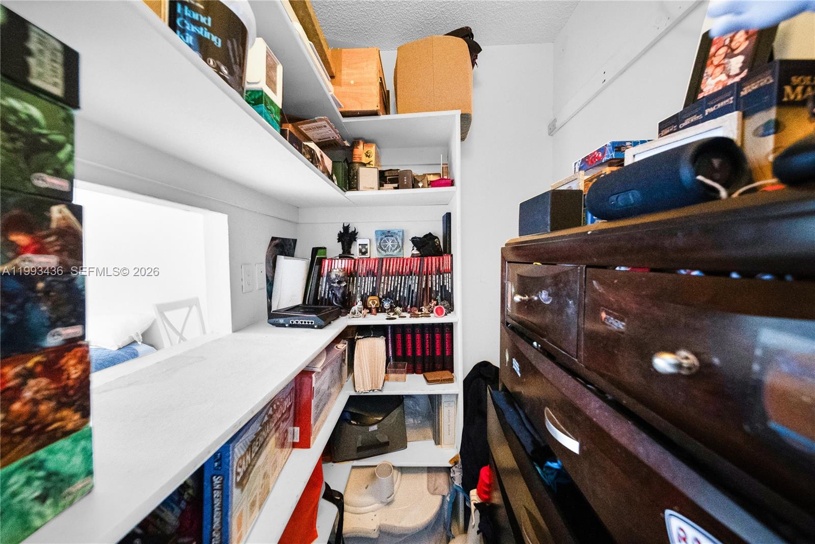 HILLCREST EAST NO 25 COND - Residential