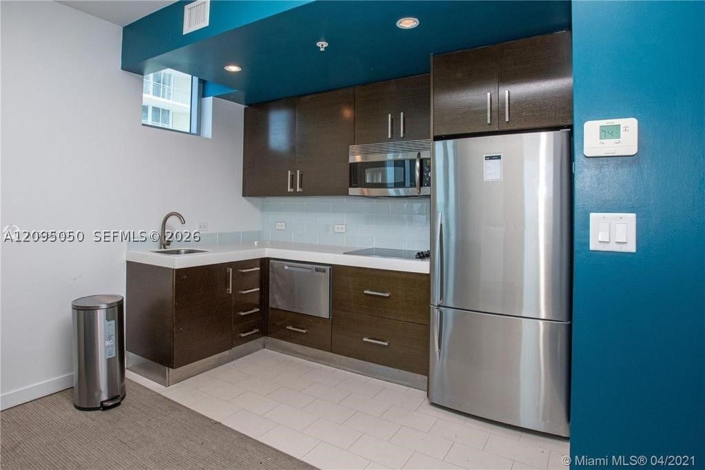 17315 Collins Ave 2406