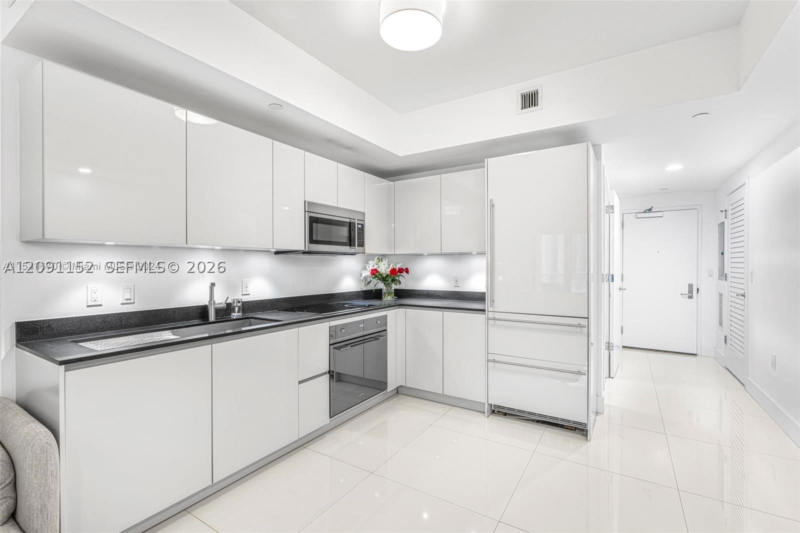1010 Brickell Ave 1710