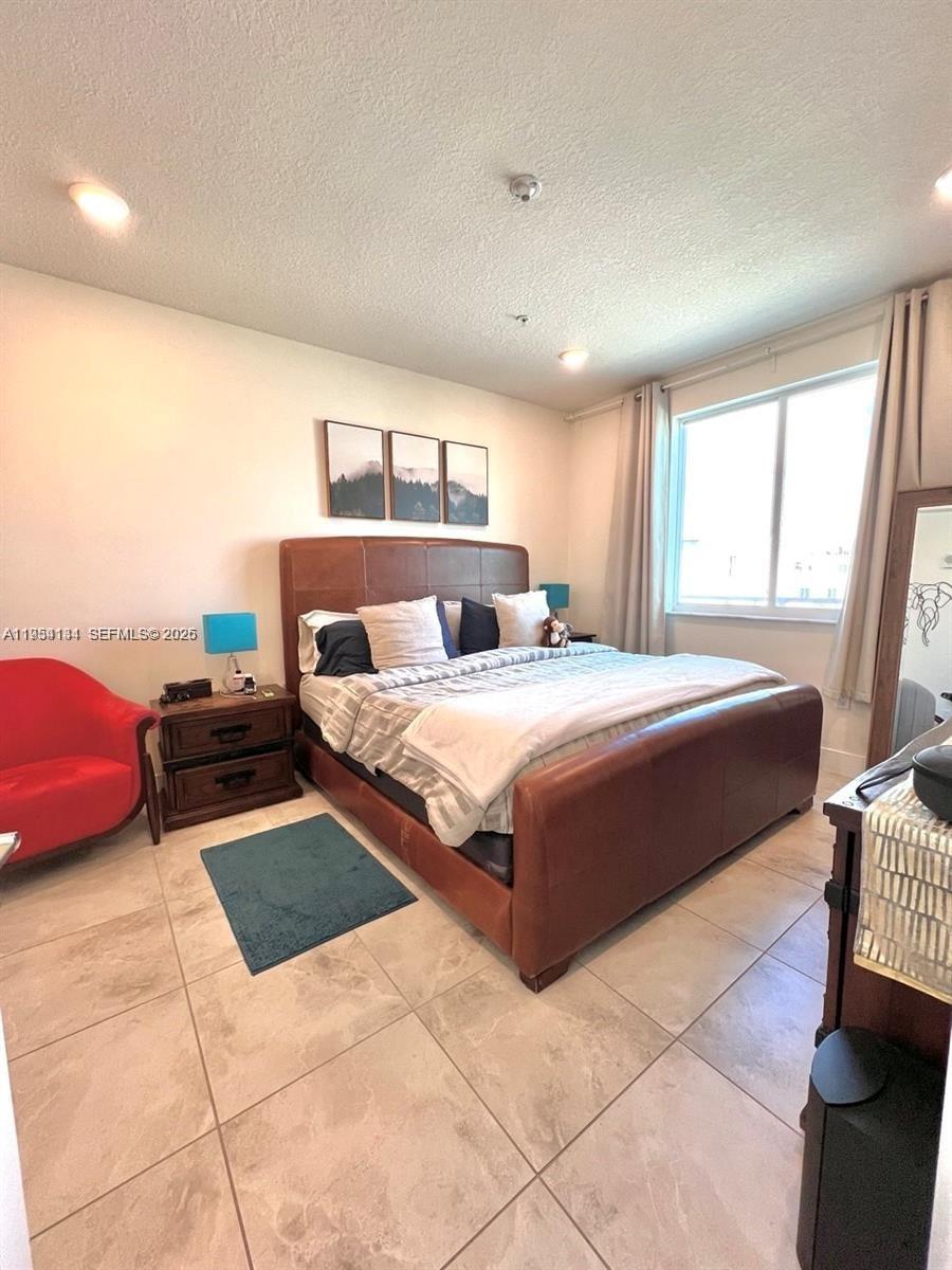 LANDMARK AT DORAL CONDO N - Residential