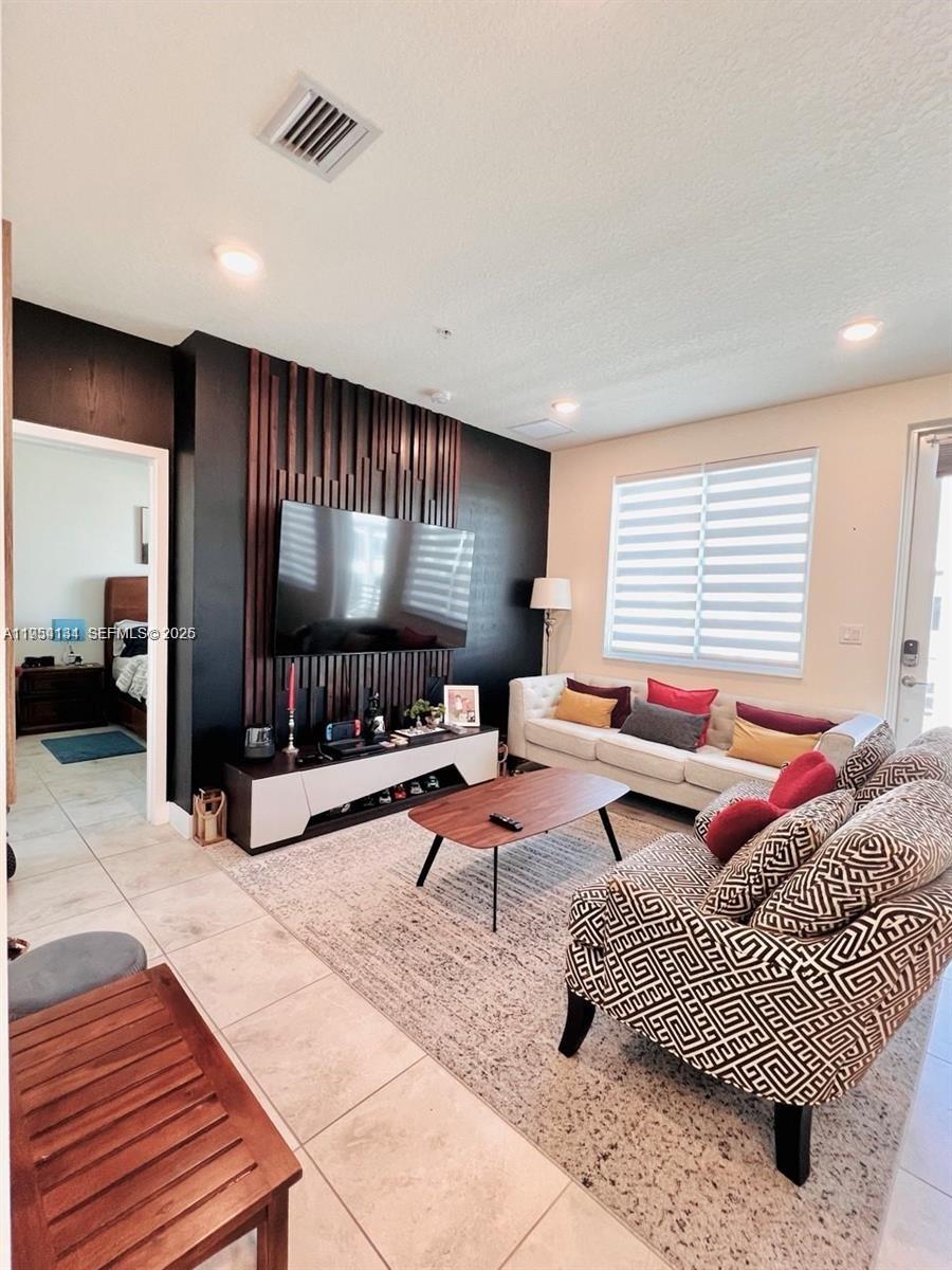 LANDMARK AT DORAL CONDO N - Residential