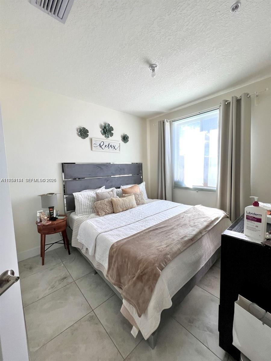 LANDMARK AT DORAL CONDO N - Residential