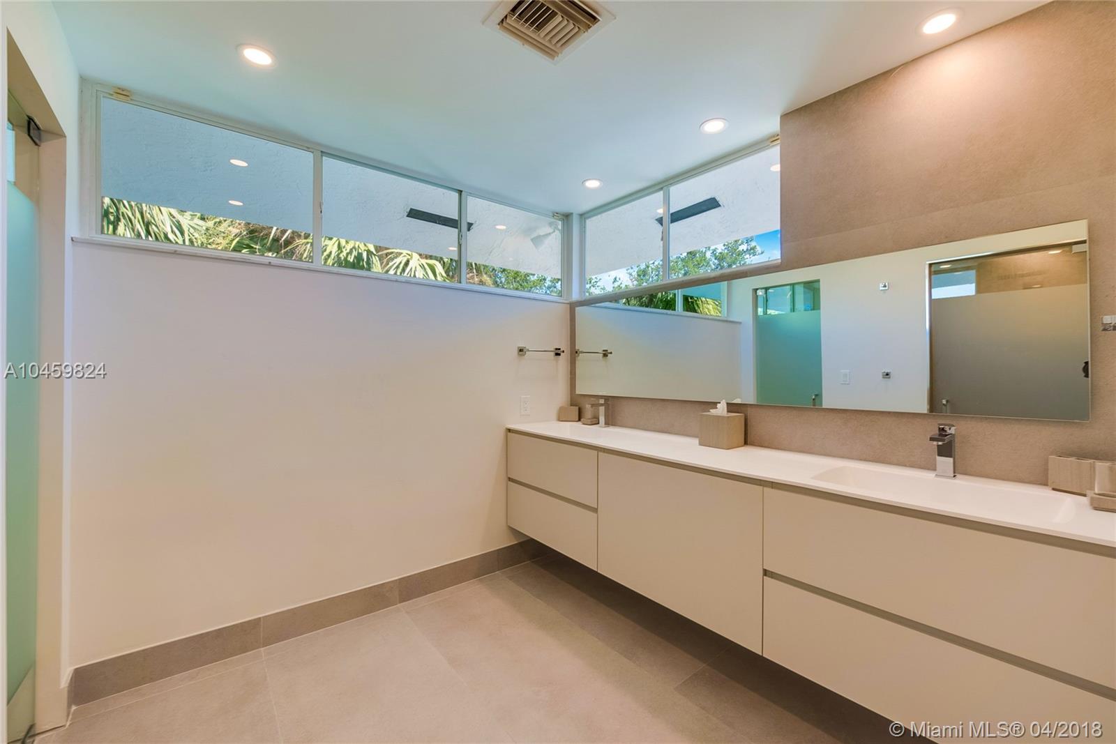 TROPICAL ISLE HOMES SUB 4 - Residential