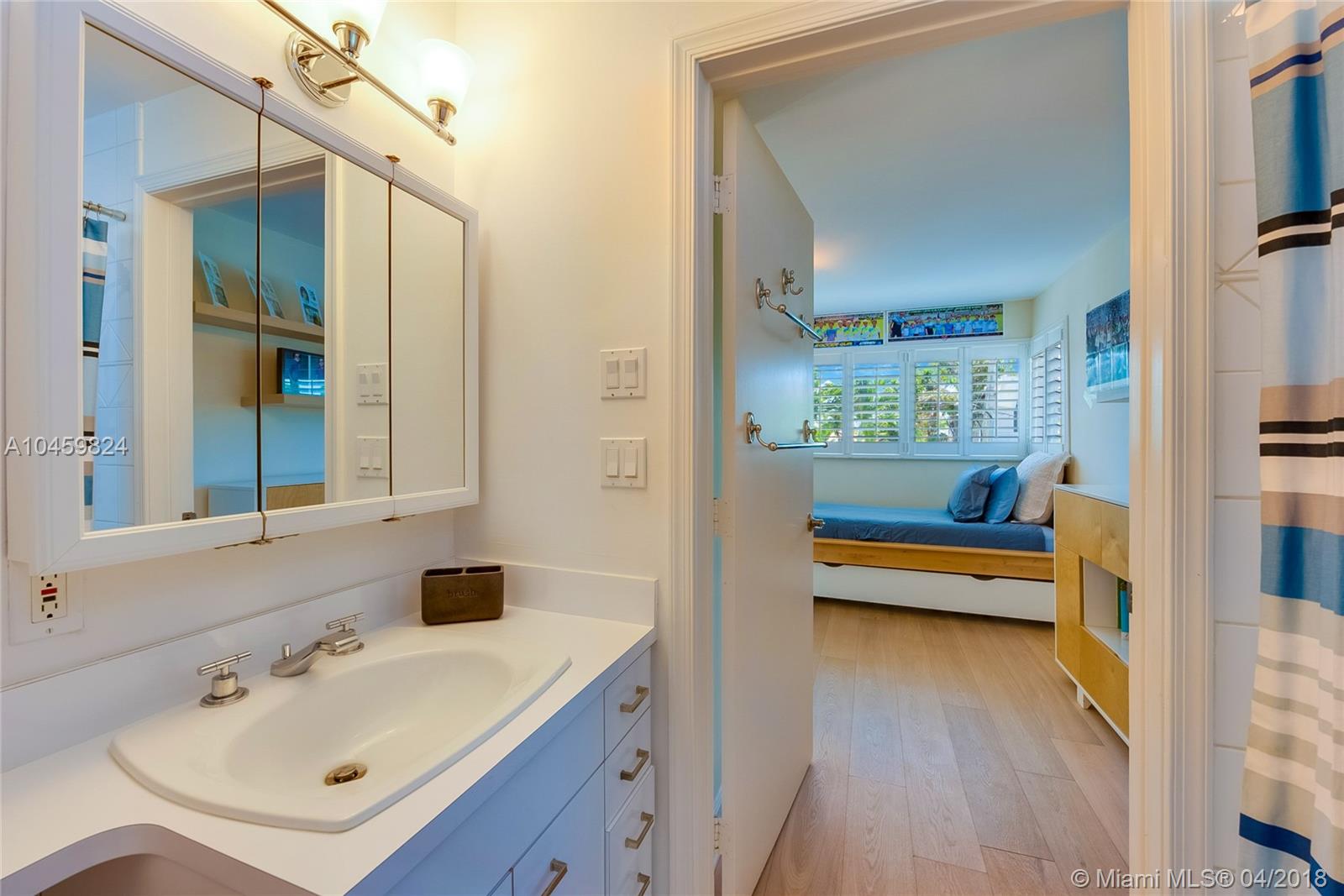 TROPICAL ISLE HOMES SUB 4 - Residential