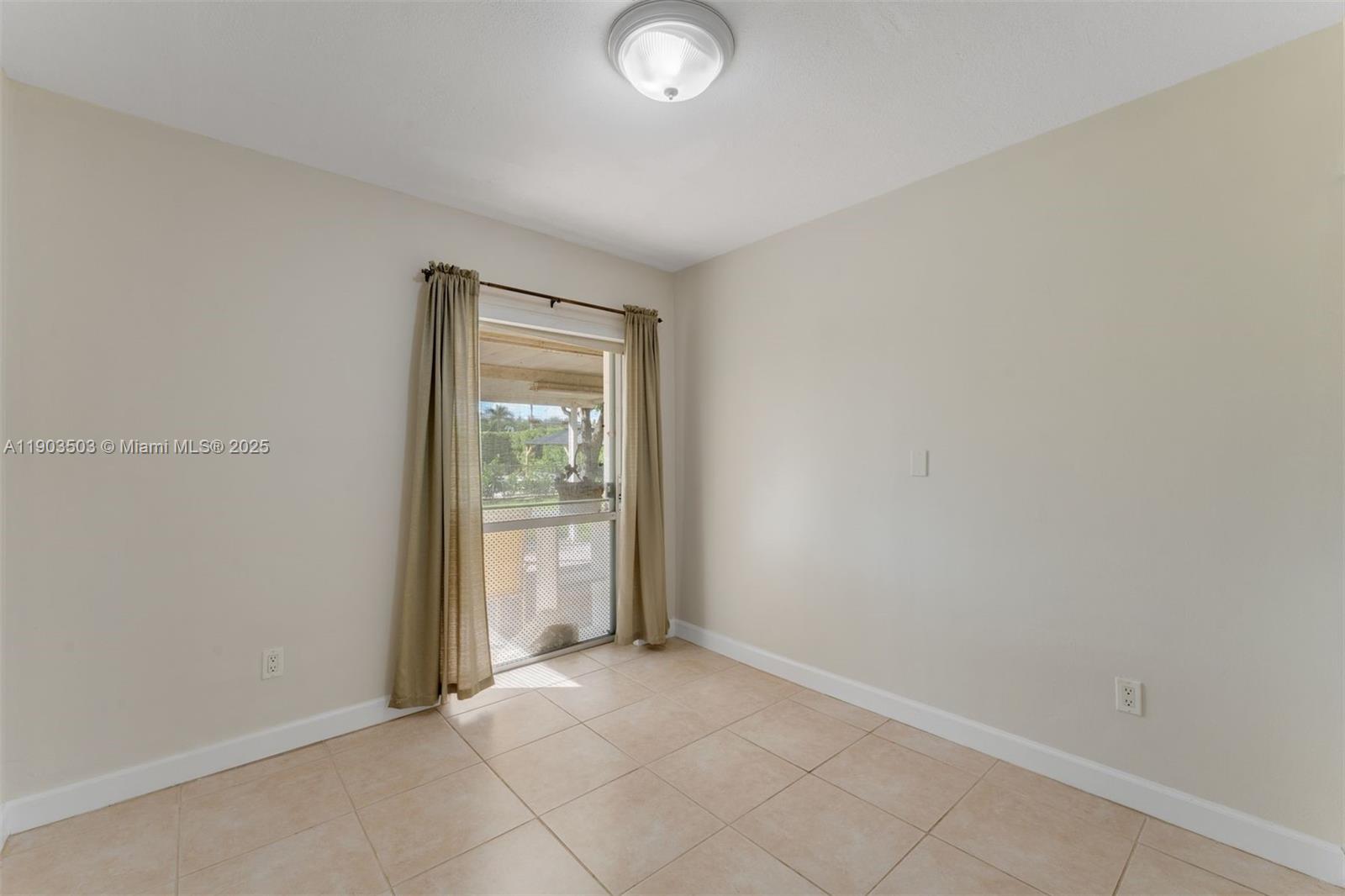 CORAL WAY VILLAGE SEC A P - Residential
