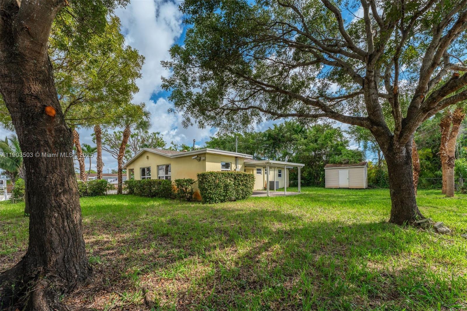 CORAL WAY VILLAGE SEC A P - Residential
