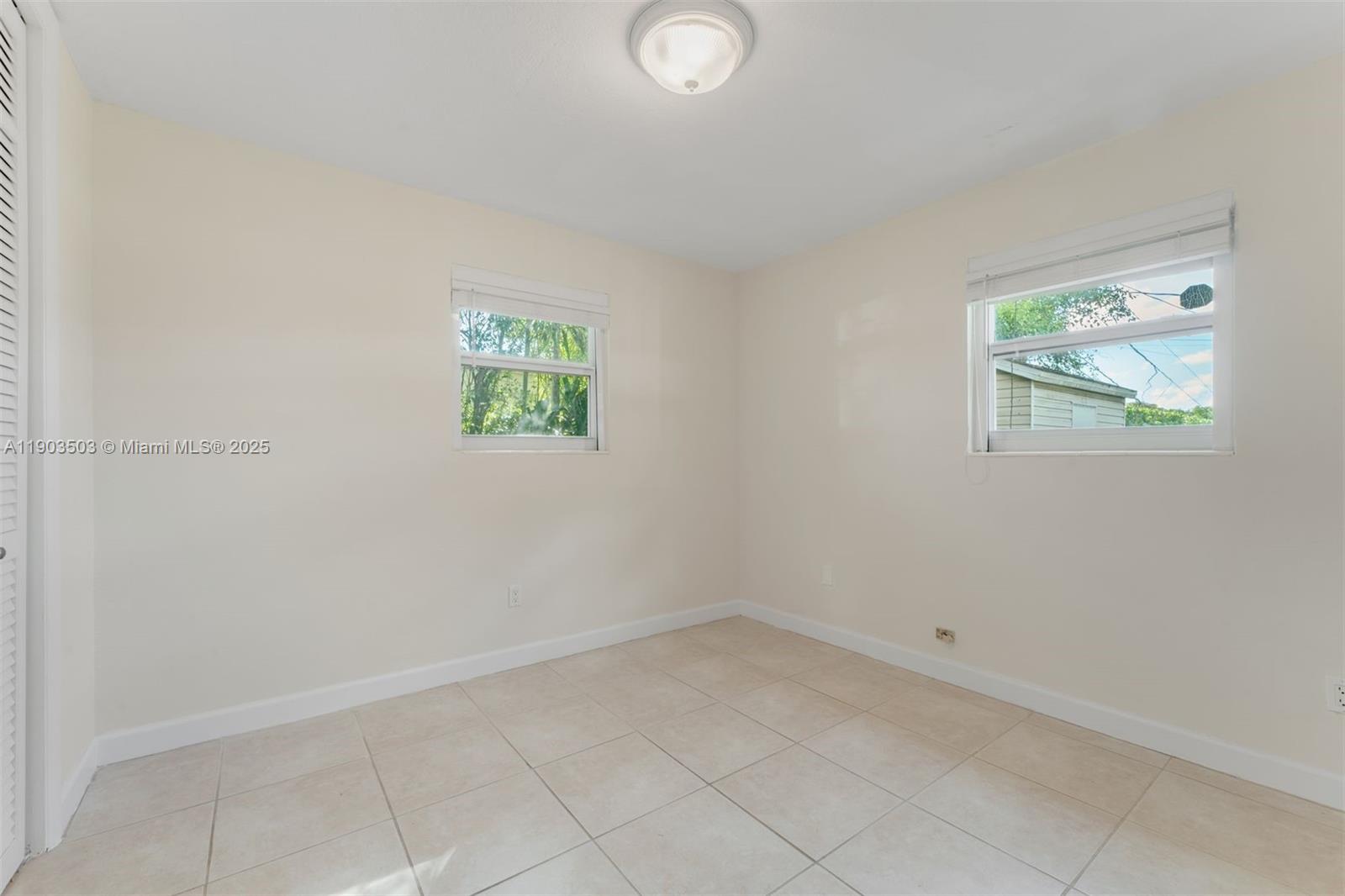 CORAL WAY VILLAGE SEC A P - Residential