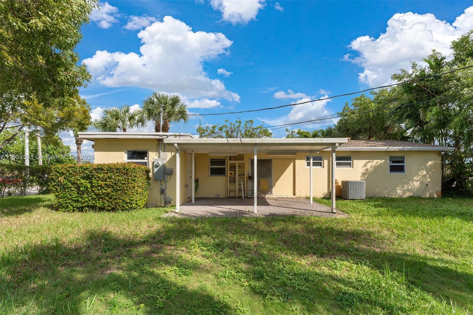 CORAL WAY VILLAGE SEC A P - Residential