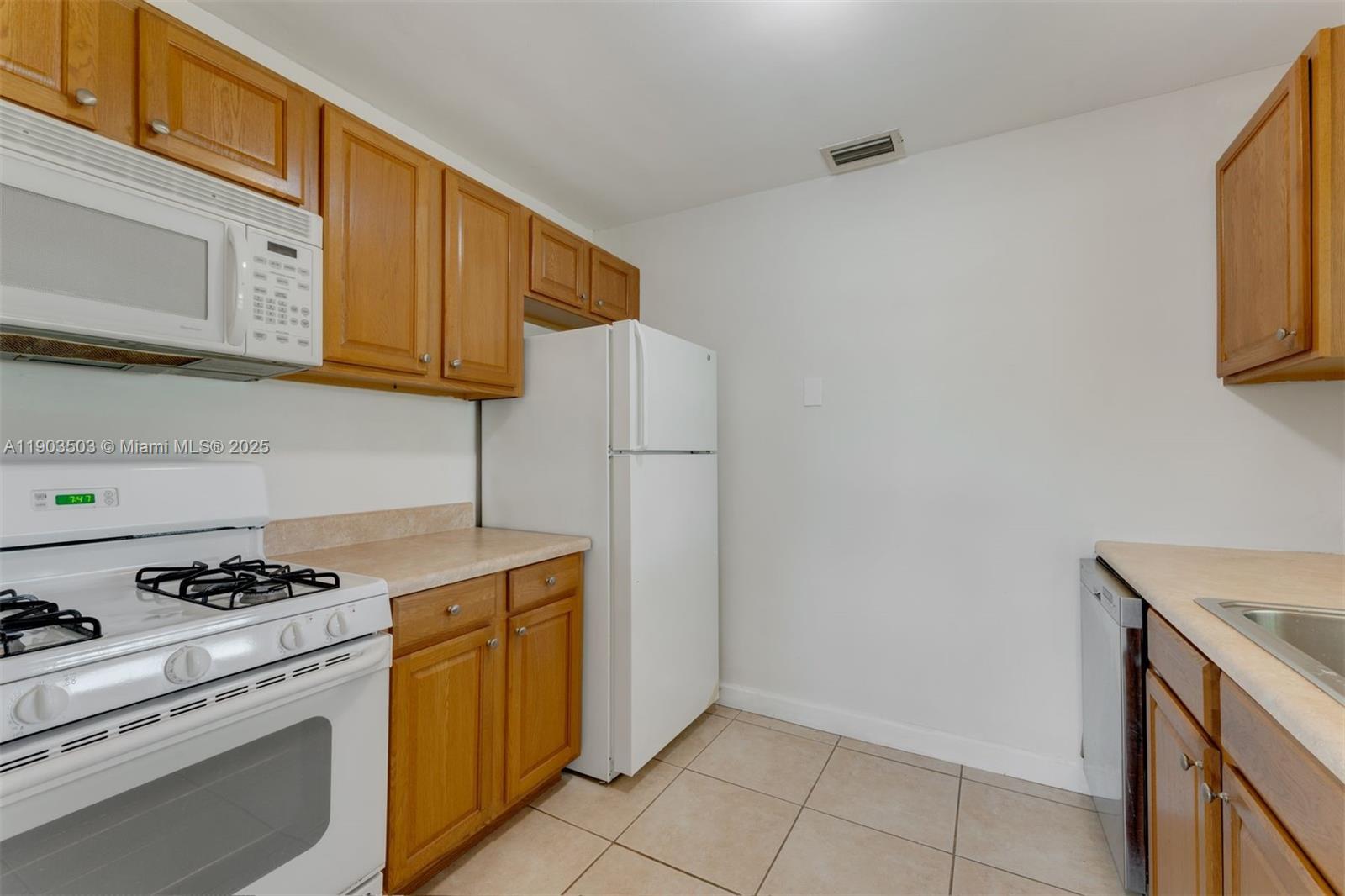 CORAL WAY VILLAGE SEC A P - Residential