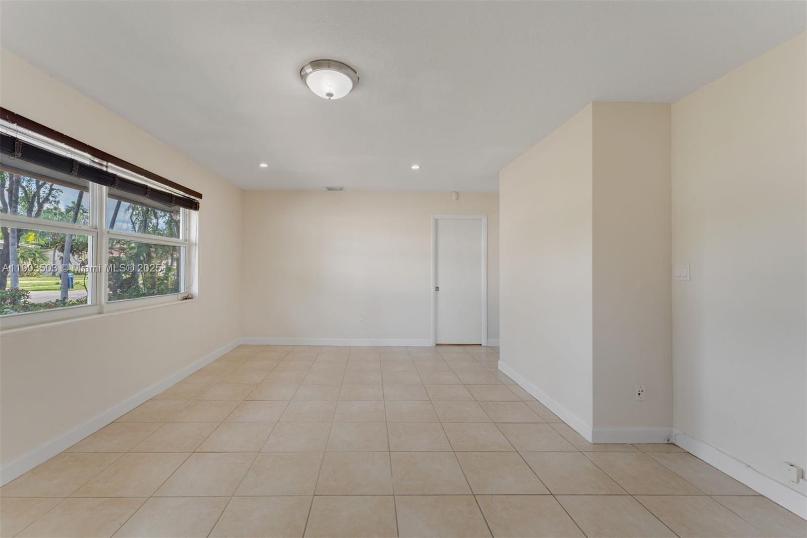 CORAL WAY VILLAGE SEC A P - Residential