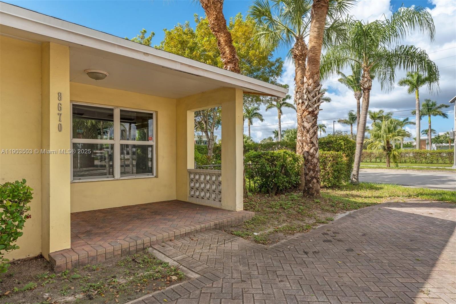 CORAL WAY VILLAGE SEC A P - Residential