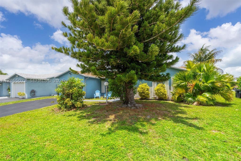 Photo of 7235 Pine Bluff Dr, Lake Worth, FL 33467 (MLS # A12065073)