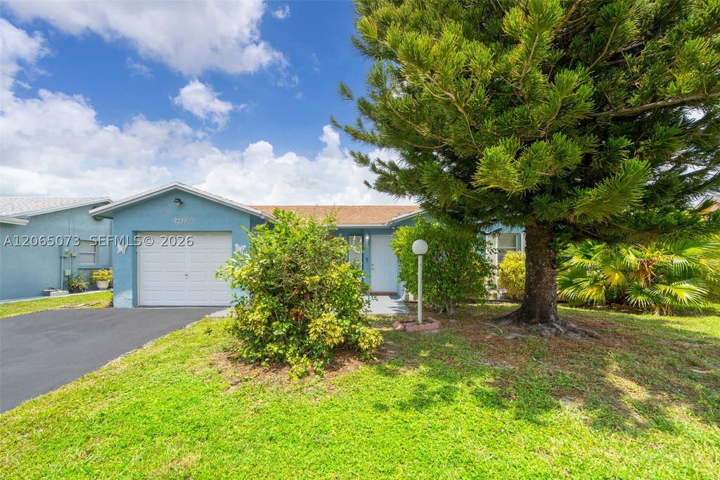 Photo of 7235 Pine Bluff Dr, Lake Worth, FL 33467 (MLS # A12065073)
