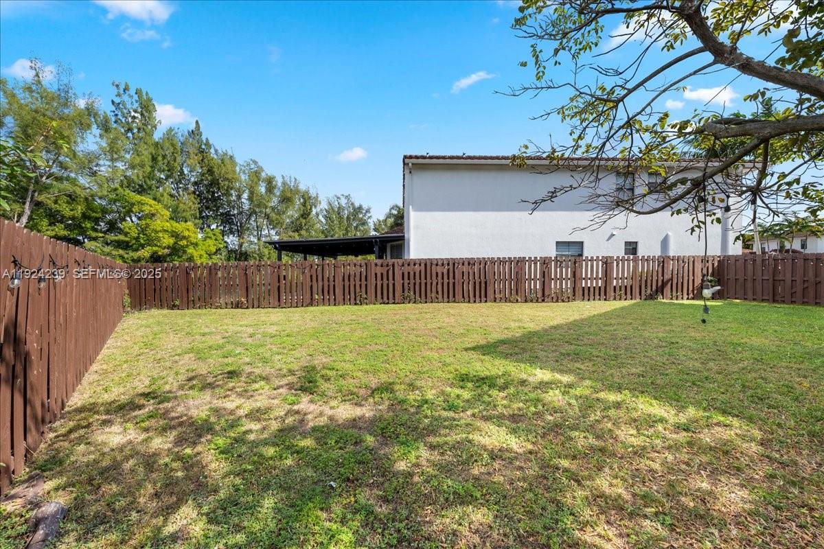 FONTAINEBLEAU WEST NORTH - Residential