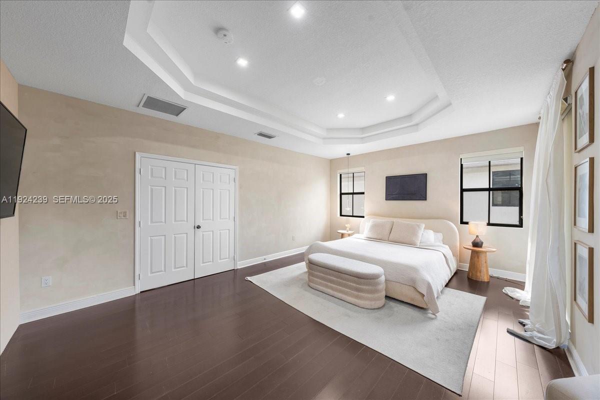 FONTAINEBLEAU WEST NORTH - Residential