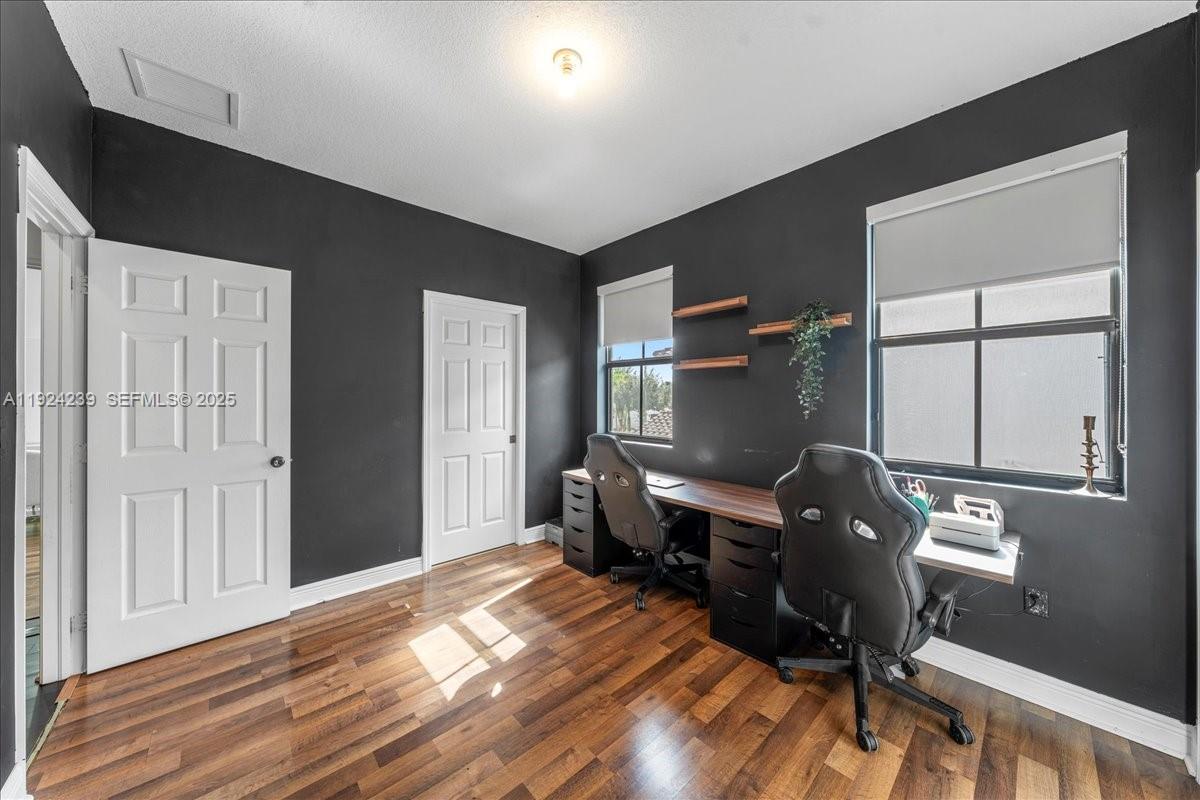 FONTAINEBLEAU WEST NORTH - Residential