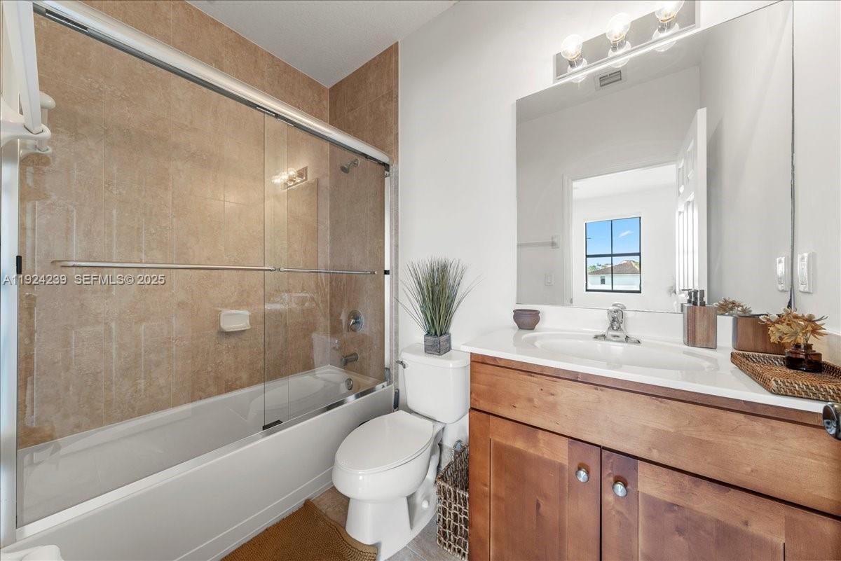 FONTAINEBLEAU WEST NORTH - Residential