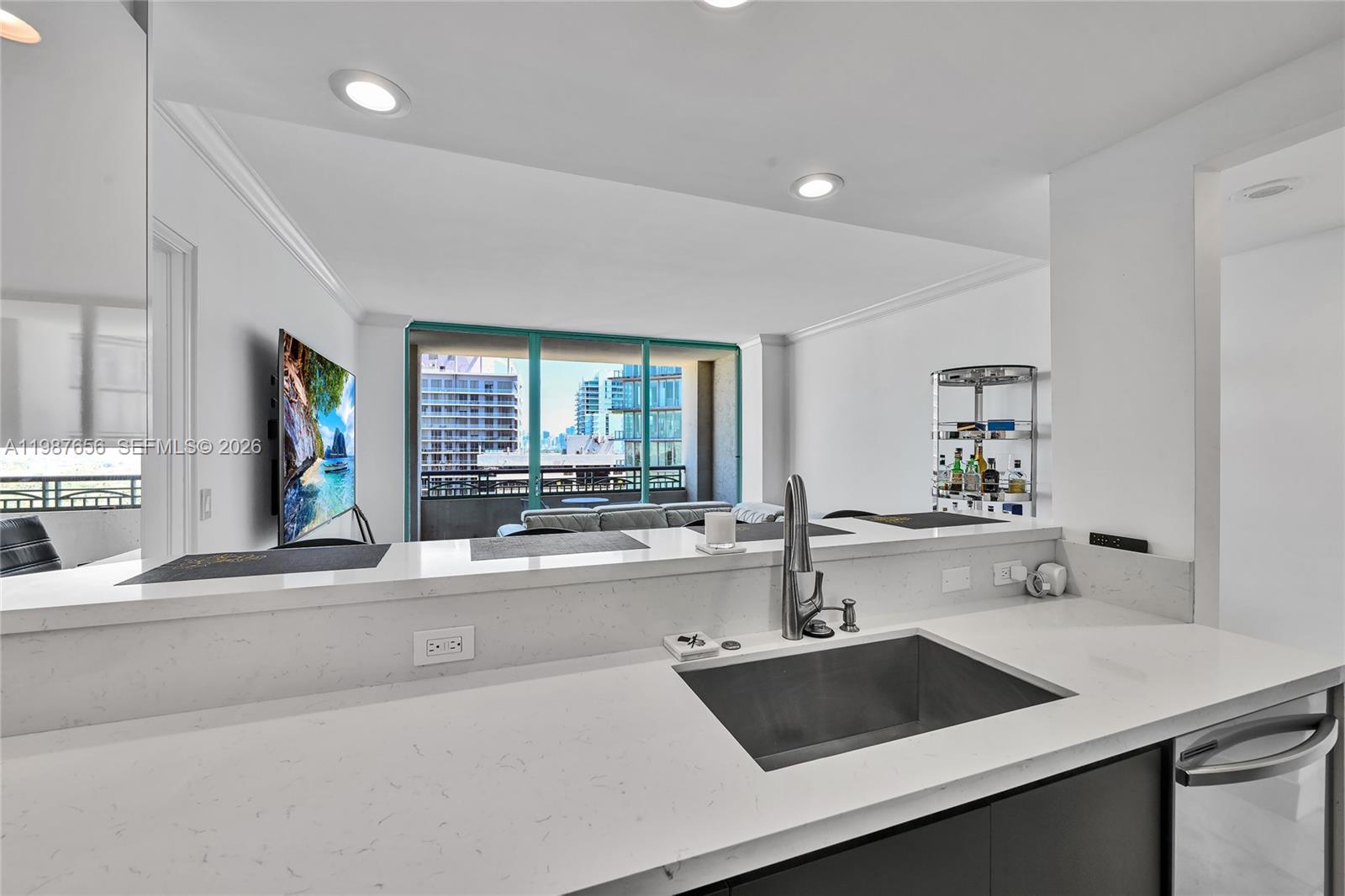 THE EXECUTIVE RESIDENCES - Residential Lease