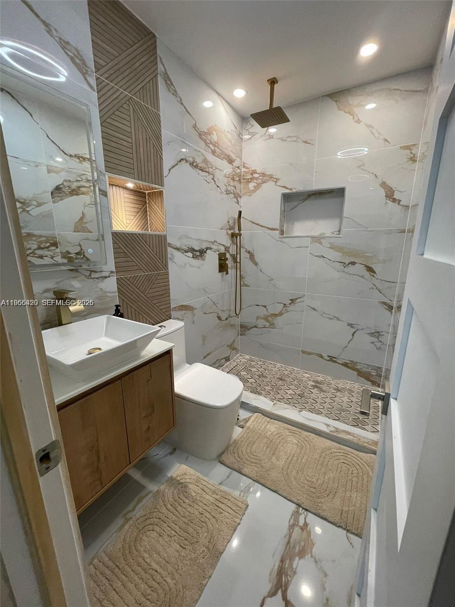 SUN RAY HOMES GREYNOLDS P - Residential