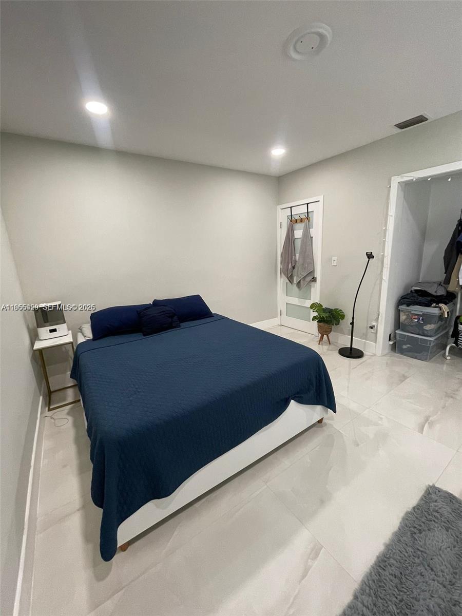 SUN RAY HOMES GREYNOLDS P - Residential