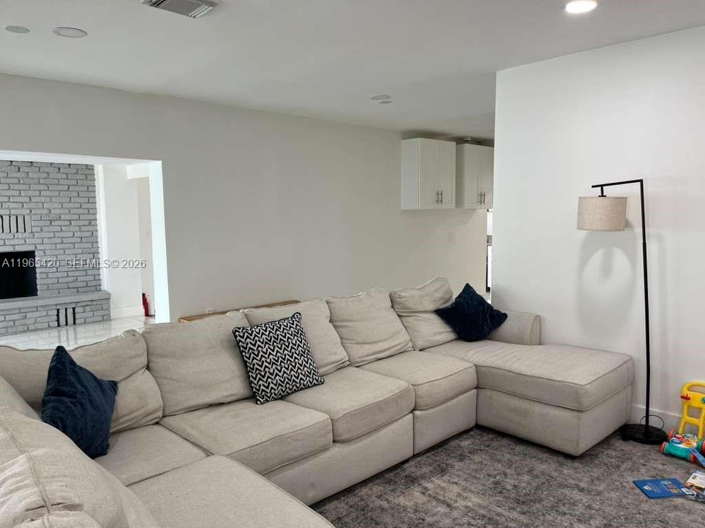 SUN RAY HOMES GREYNOLDS P - Residential