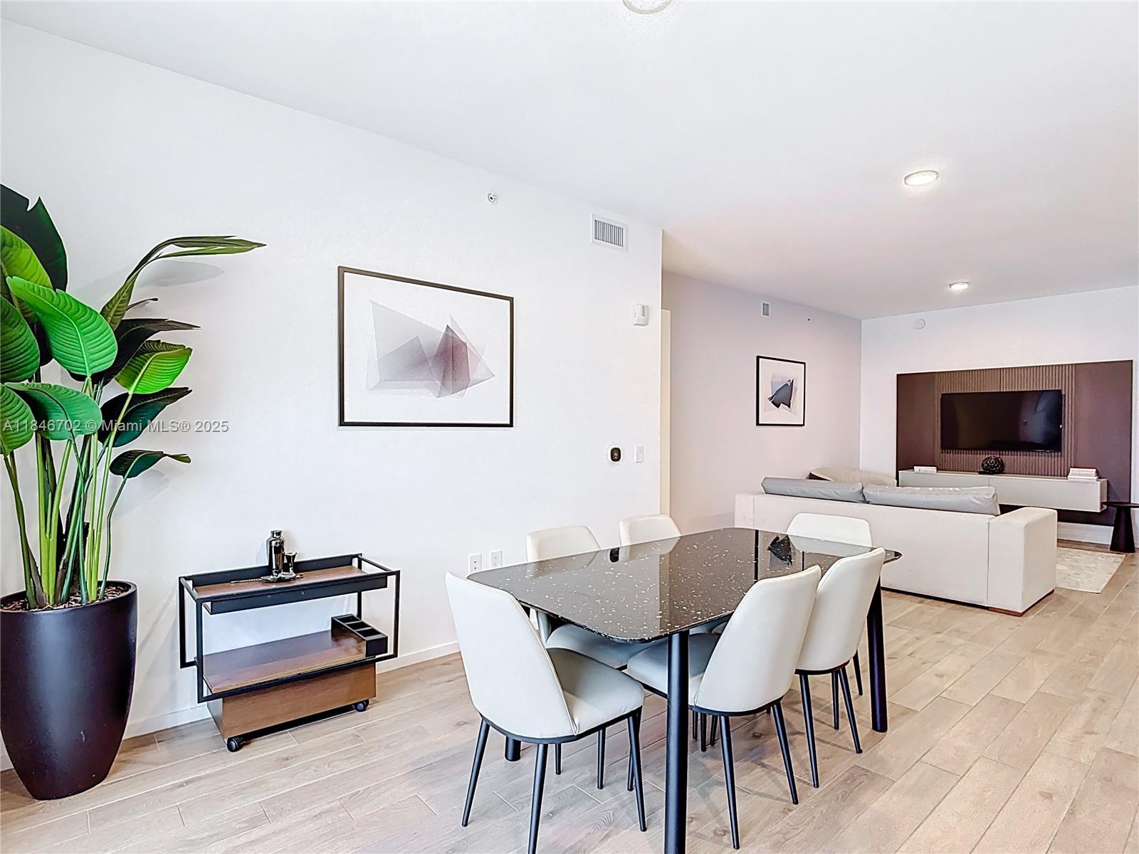 MAP OF MIAMI DADE CO. FL. - Residential Lease