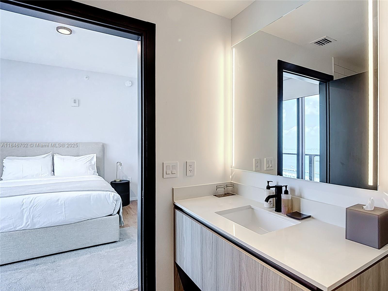 MAP OF MIAMI DADE CO. FL. - Residential Lease