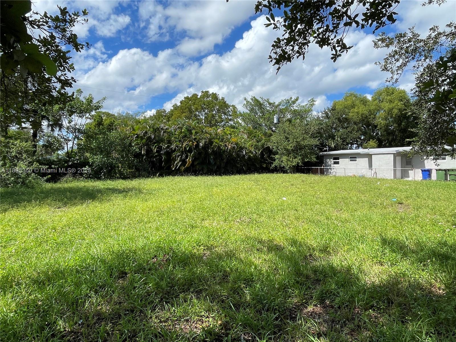 833 NW 12th Ave