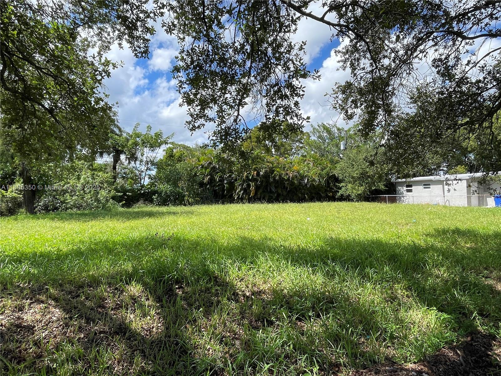 833 NW 12th Ave