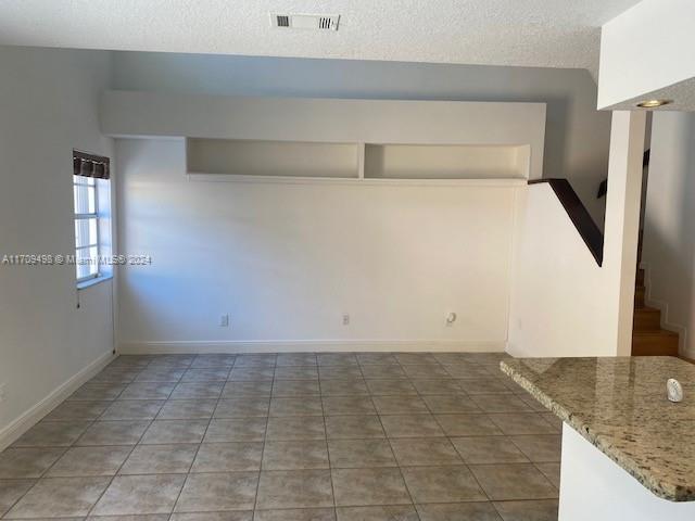 SAGA BAY TOWNHOMES - Residential Lease