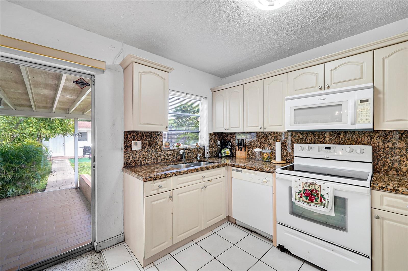 SARATOGA HEIGHTS RE-SUB - Residential