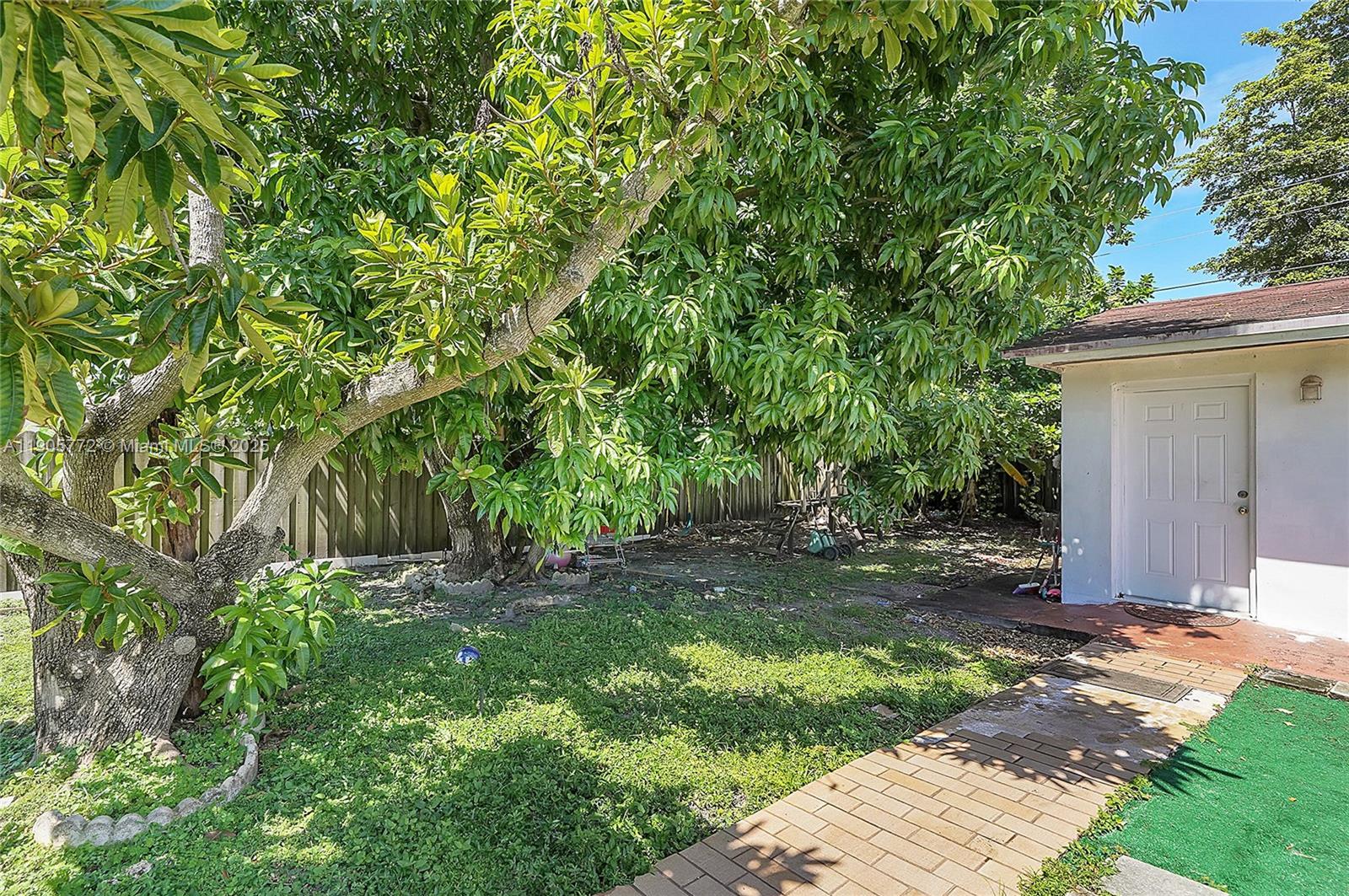 SARATOGA HEIGHTS RE-SUB - Residential