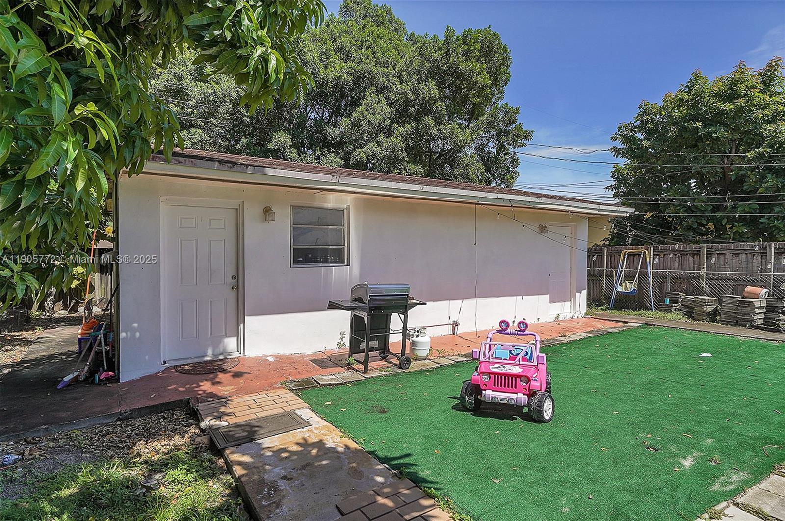 SARATOGA HEIGHTS RE-SUB - Residential