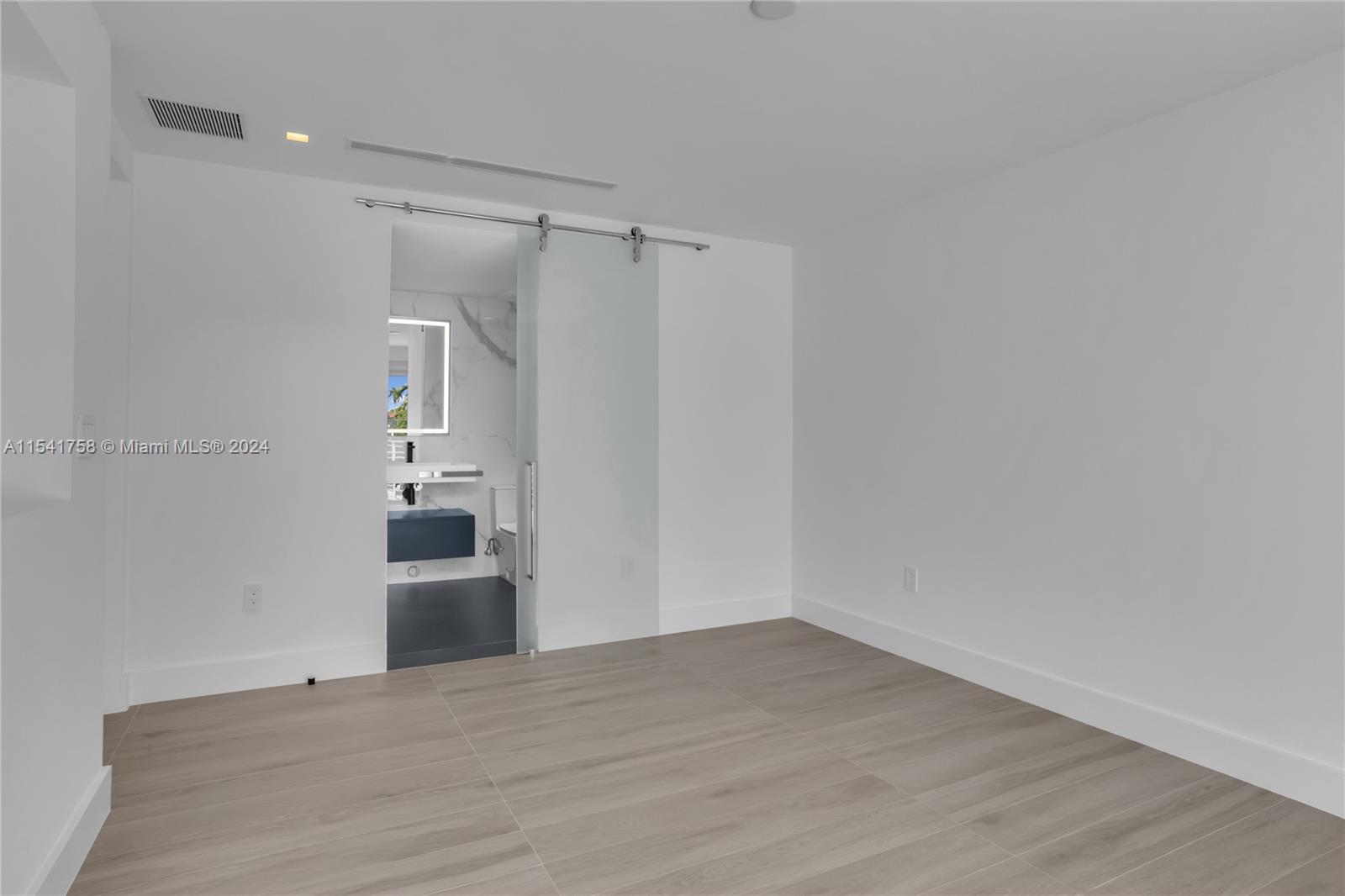 OCEANSIDE SEC ISLE OF NOR - Residential Lease