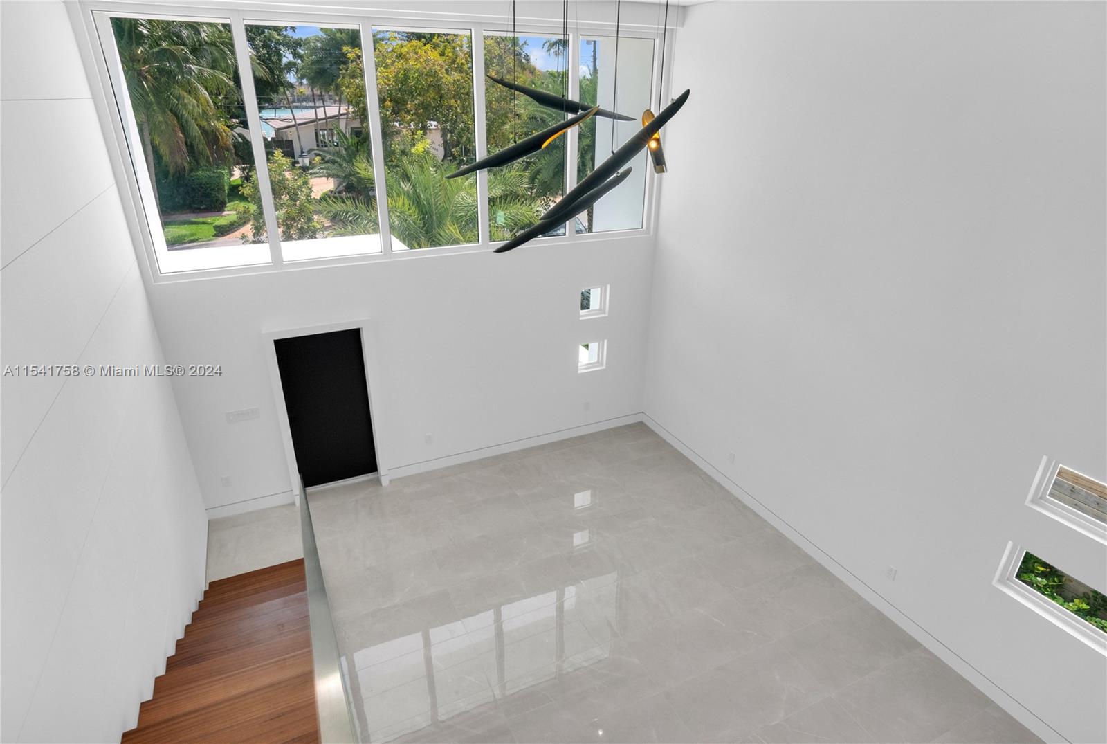OCEANSIDE SEC ISLE OF NOR - Residential Lease