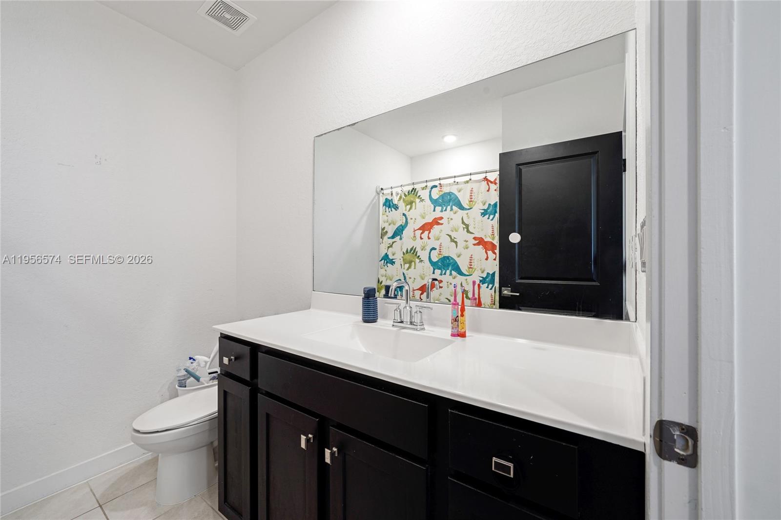 ROYAL HOMES WEST - Residential