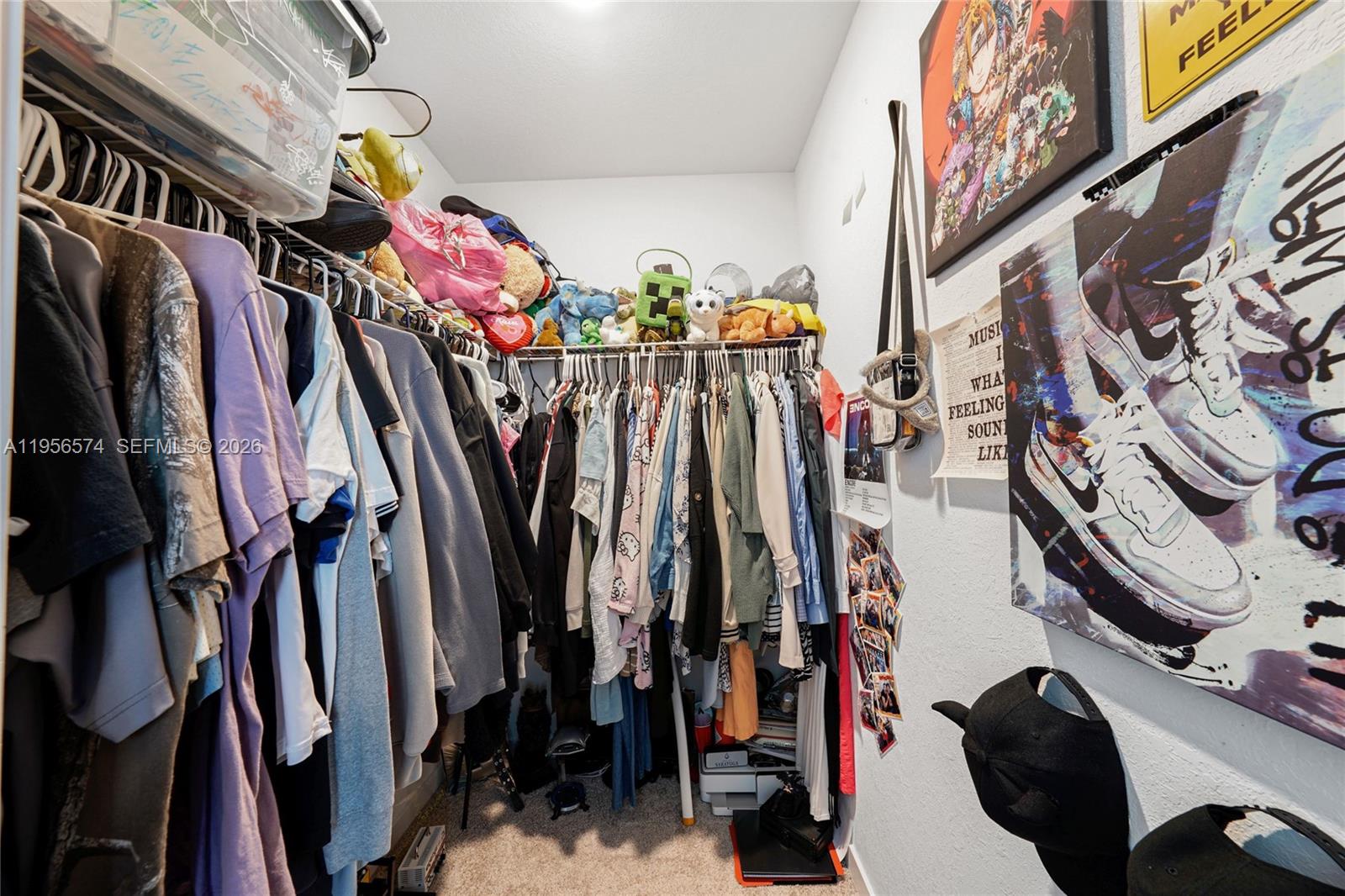 ROYAL HOMES WEST - Residential