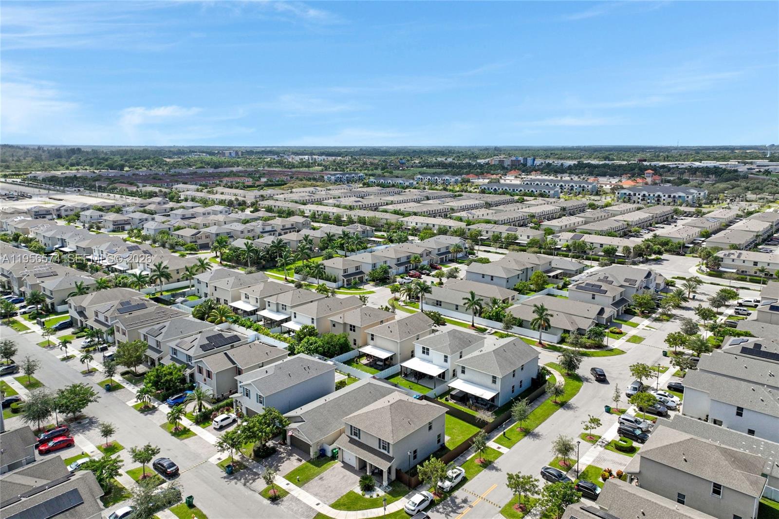 ROYAL HOMES WEST - Residential