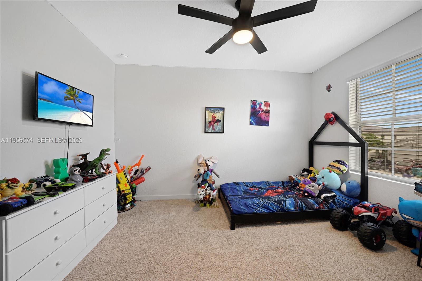 ROYAL HOMES WEST - Residential