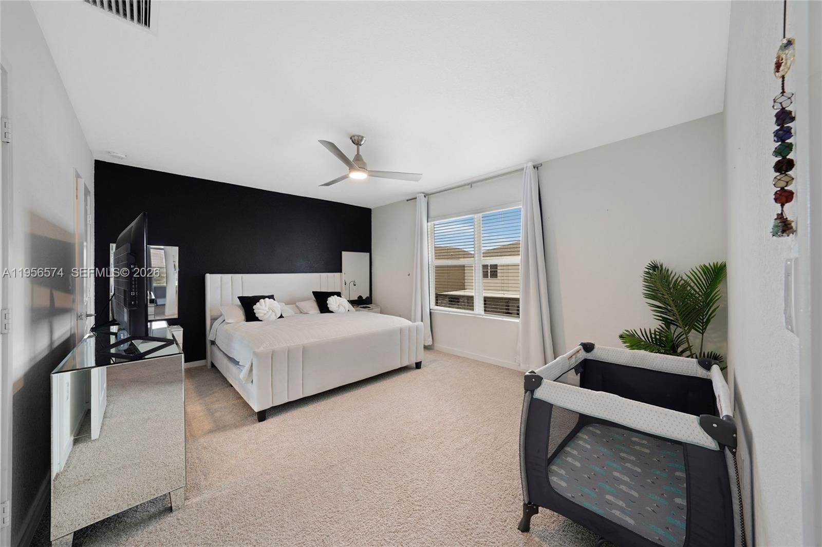 ROYAL HOMES WEST - Residential