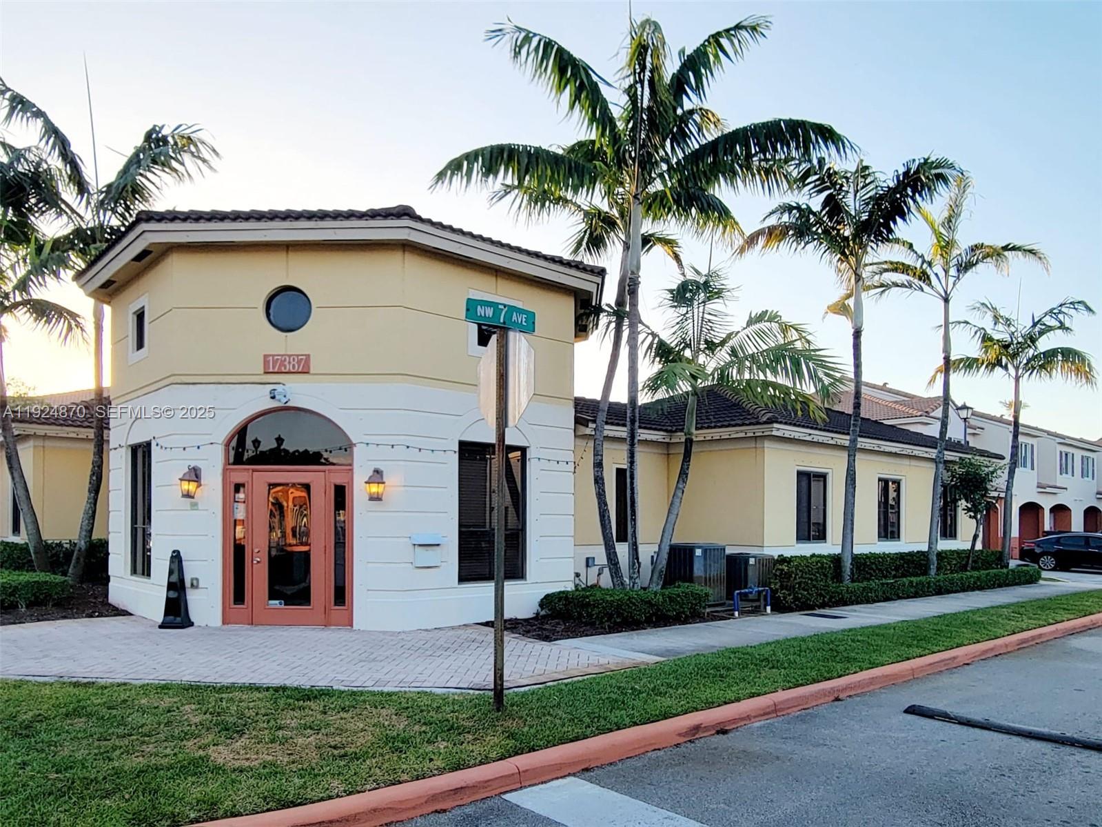 SOLABELLA CONDO - Residential Lease