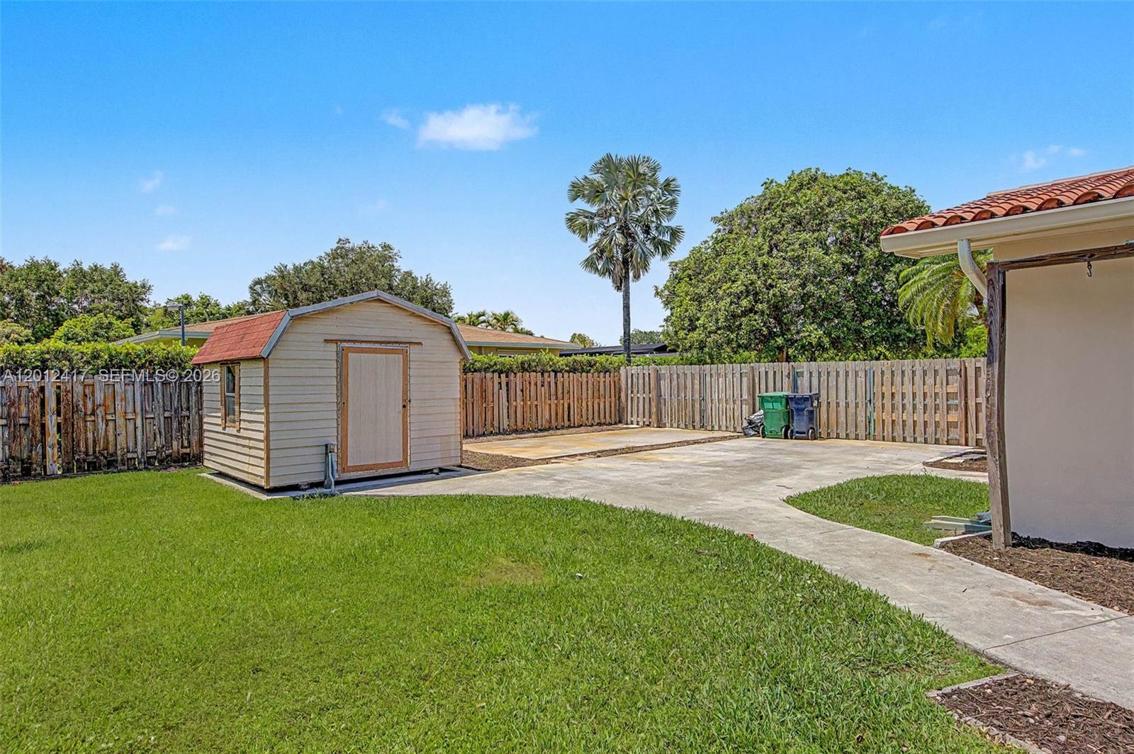 PINE SHORE SEC 3 - Residential