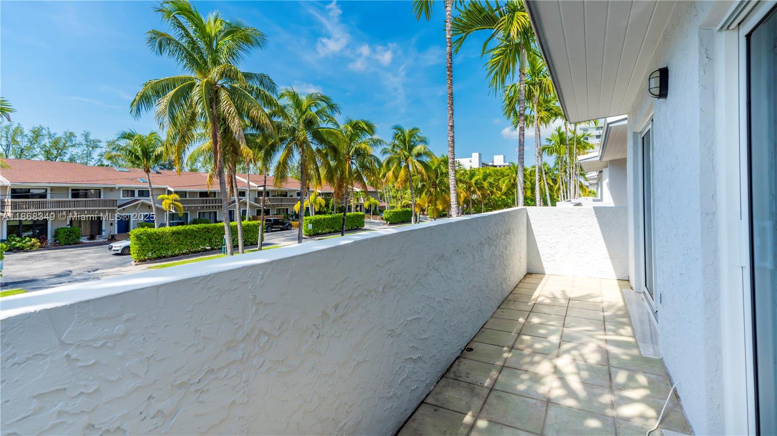 SHORE CLUB CONDO - Residential Lease