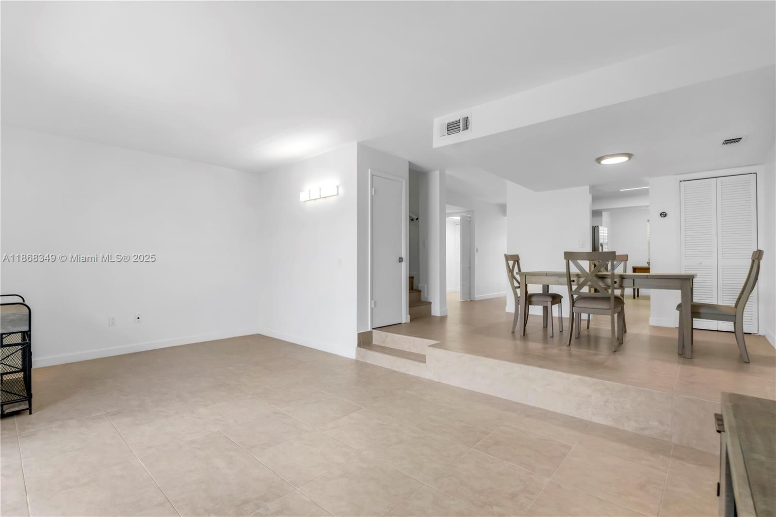 SHORE CLUB CONDO - Residential Lease