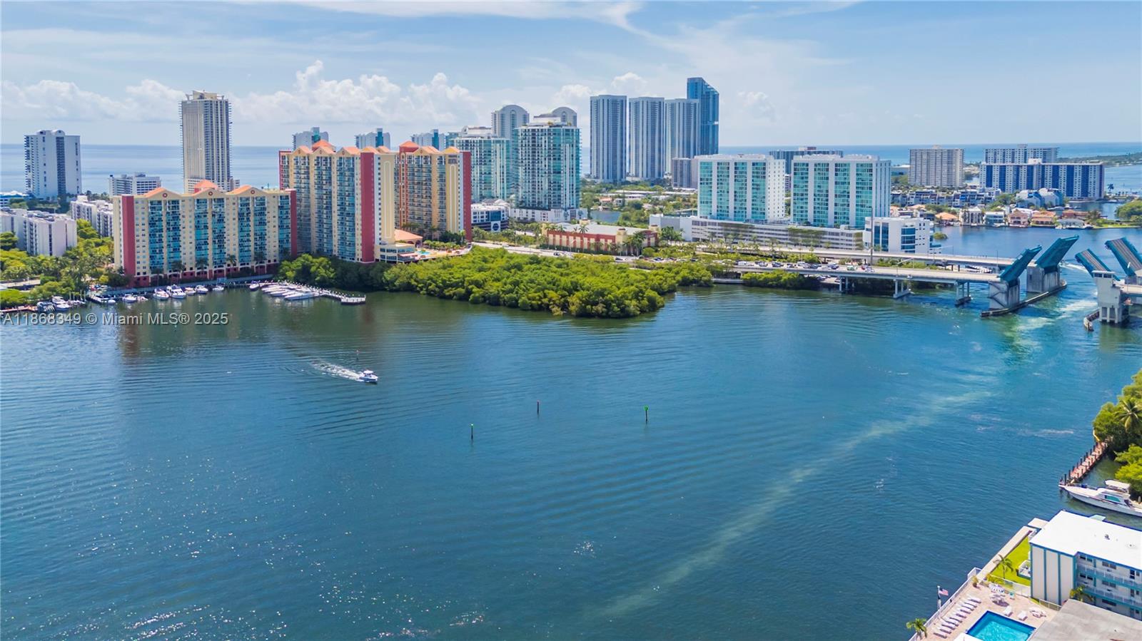 SHORE CLUB CONDO - Residential Lease