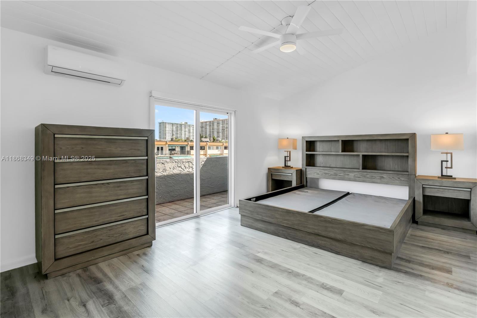 SHORE CLUB CONDO - Residential Lease