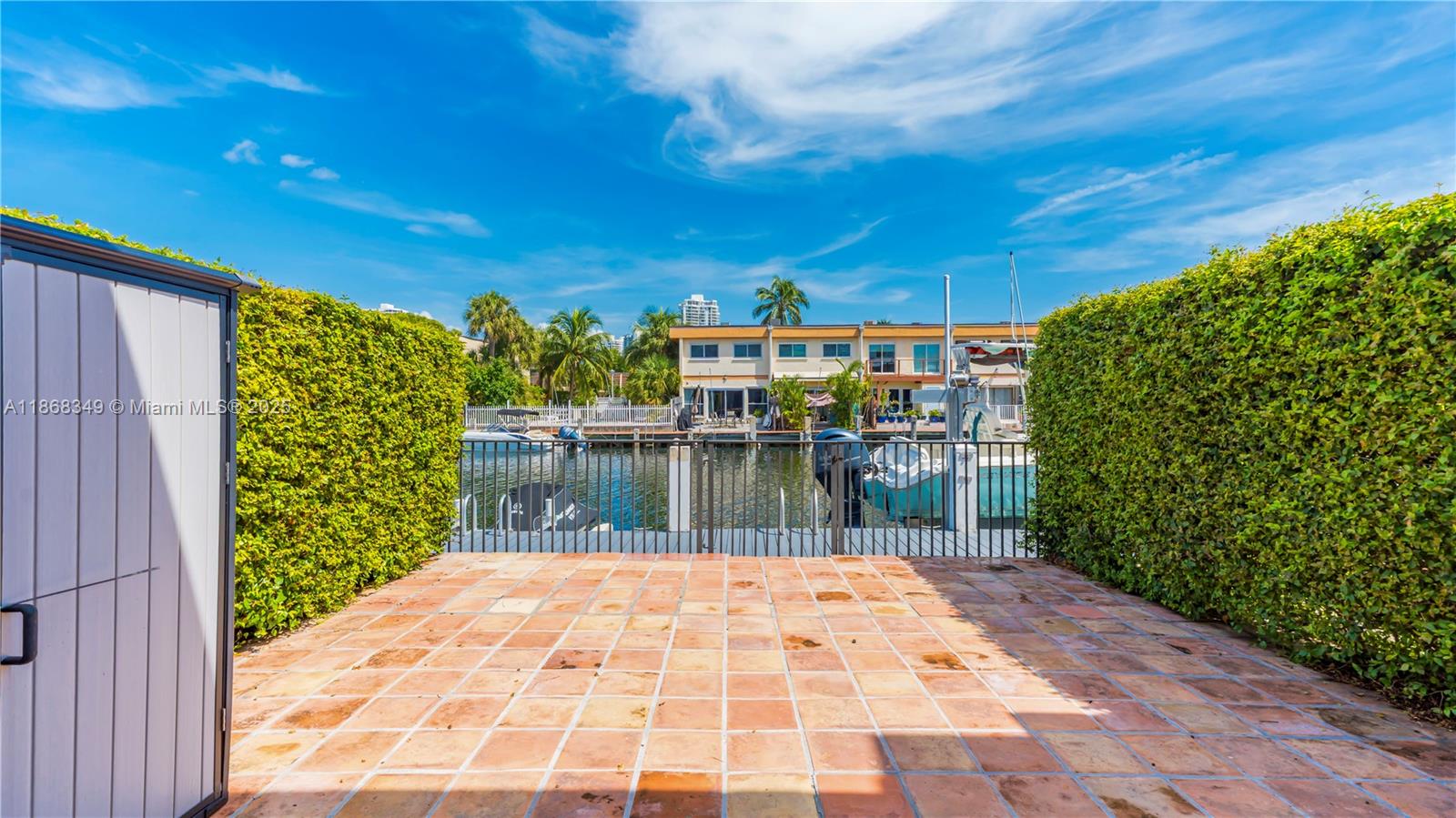 SHORE CLUB CONDO - Residential Lease