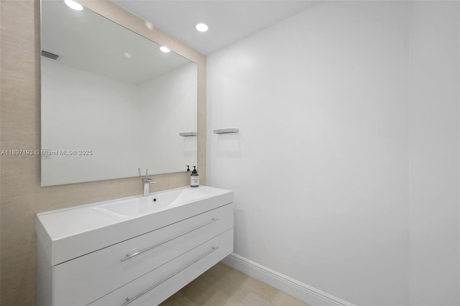 SEA RANCH CLUB B CONDO - Residential Lease